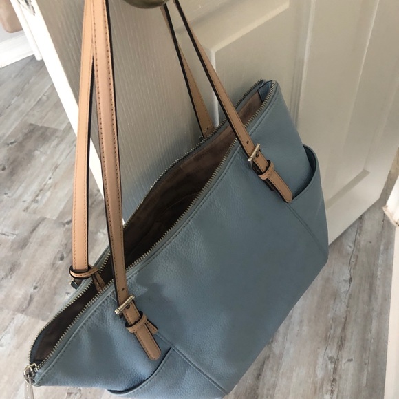 Michael Kors tote - Picture 3 of 3